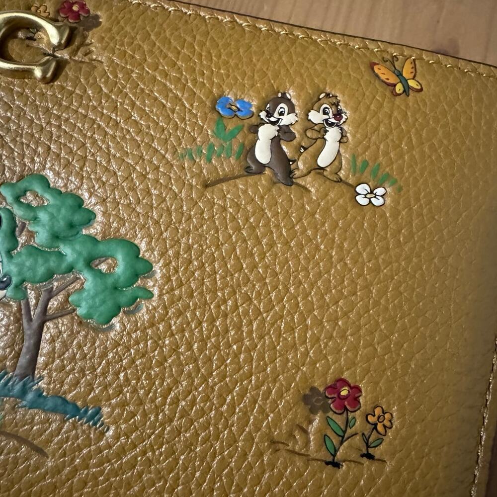 🐭Disney X Coach Essential Accordion Zip Wallet With Mickey Mouse Friends - Picture 7 of 12